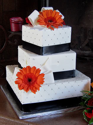   White Polka  Dress on Black And White Wedding Cake With Flowers  Black And White Wedding