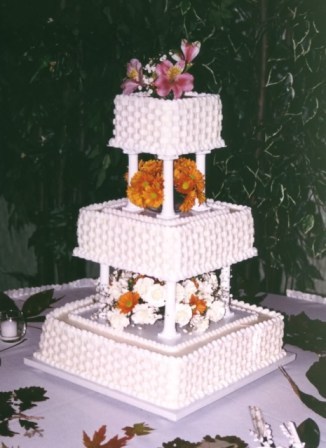 pictures of wedding cakes with flowers. fall wedding cake with flowers