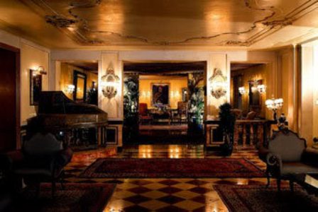 pictures of venice italy today. Gritty Palace Venice Italy,