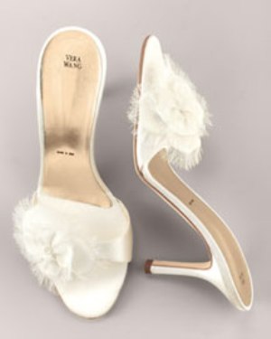 vera wang bridal shoes, vera want wedding shoes, white vera wang shoes