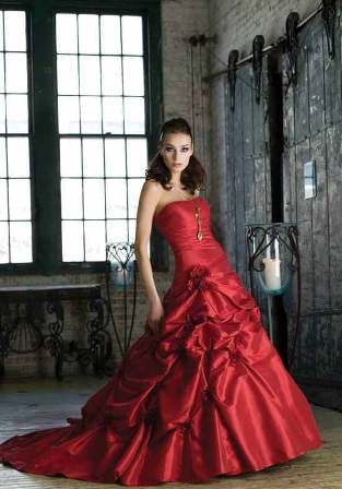 I know it is tradition but I really like red wedding dresses 