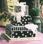 Black and White Wedding Cakes. Learn more about black and white wedding cakes, see photo and get ideas today!