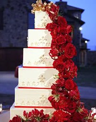winter wedding cakes, romantic wedding cakes, valentines wedding cakes, white wedding cake with red flowers