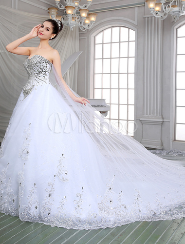 Luxury A-Line Sweetheart Rhinestone Beading Appliques Wedding Dresses With Monarch Train