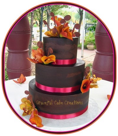 autumn wedding cakes, chocolate brown wedding cake, wedding cake with flowers