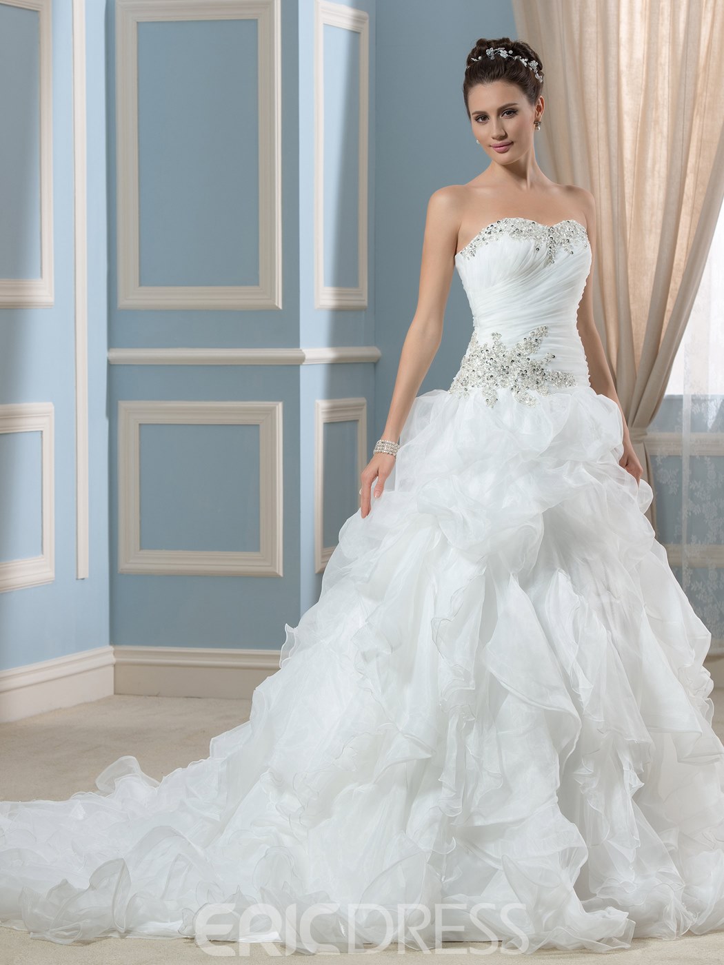 Sweetheart Ruffles Beading Ball Gown Wedding Dress