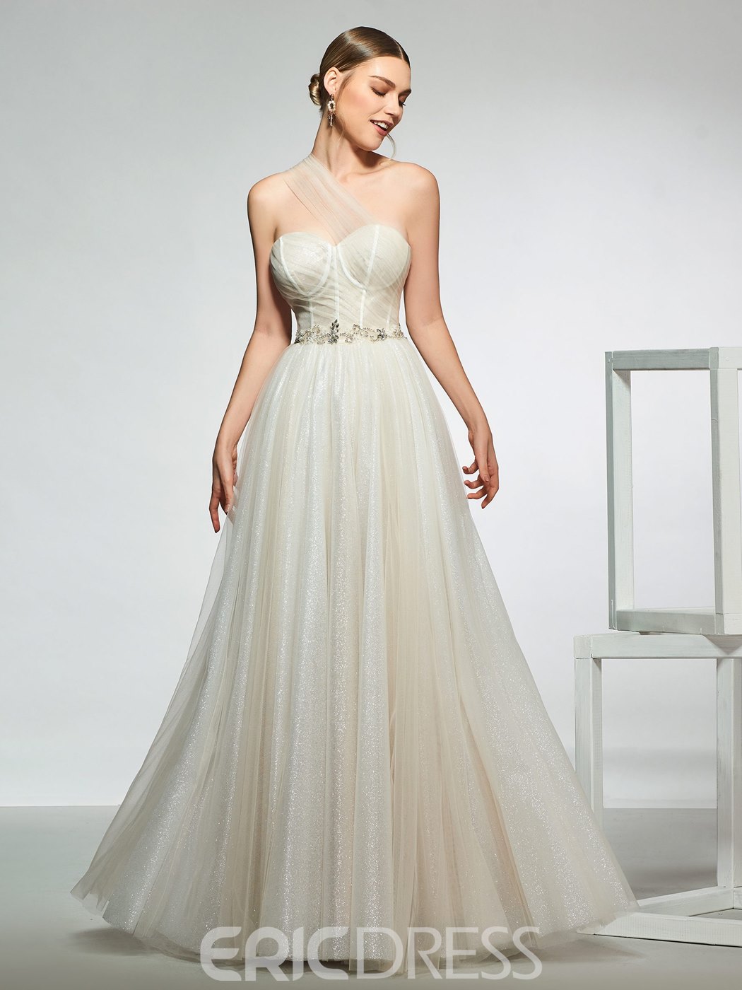 One Shoulder Beading Hall Wedding Dress
