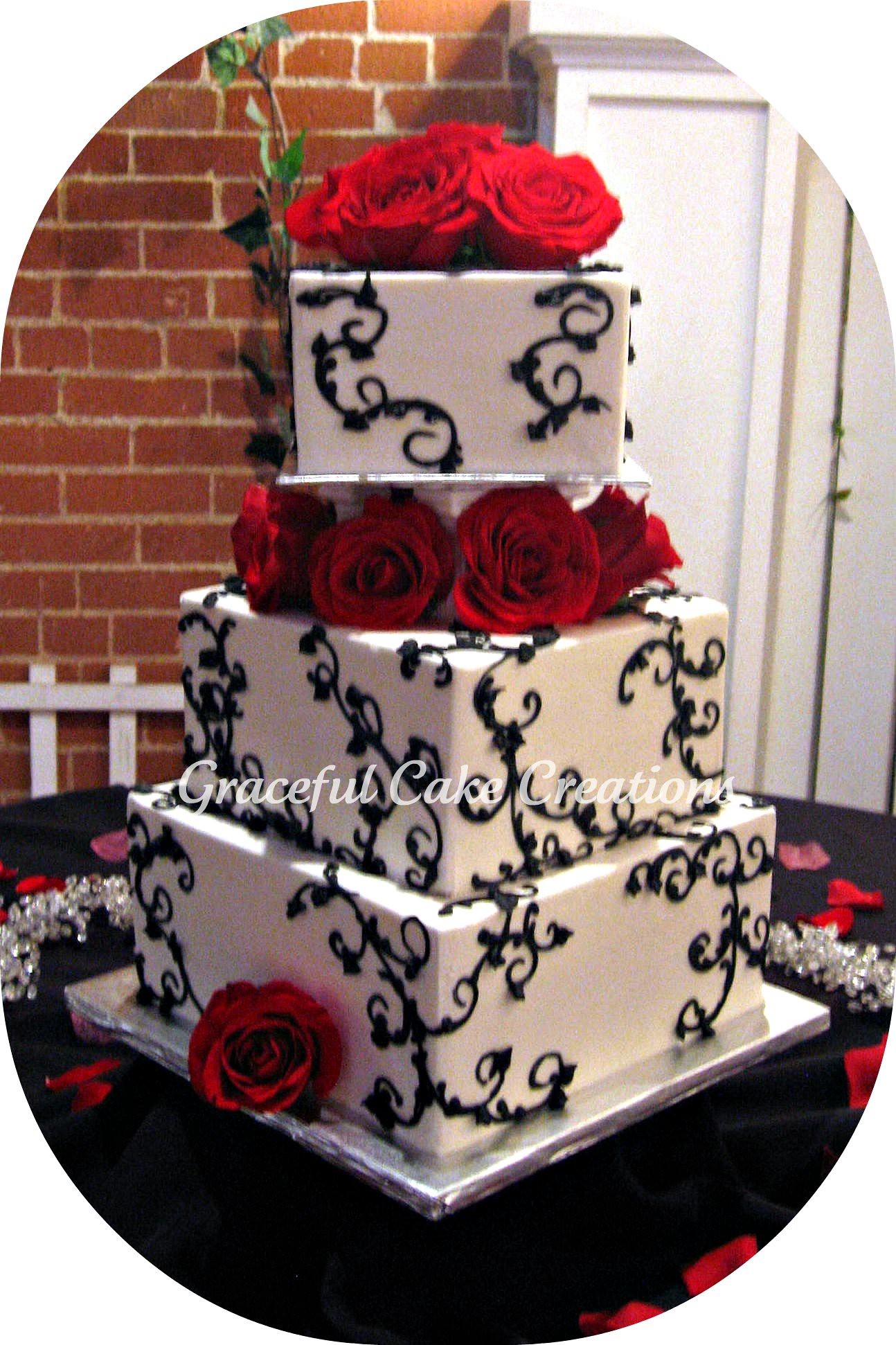 black and white wedding cake, white and black wedding cakes, black wedding cakes, modern wedding cakes, wedding cake ideas