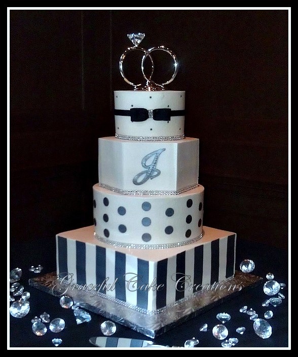 black and white wedding cake, white and black wedding cakes, black wedding cakes, modern wedding cakes, wedding cake ideas, modern wedding cakes