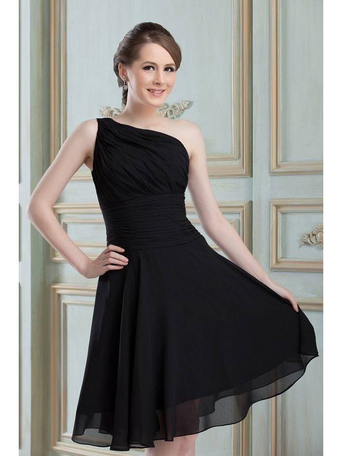 Black Ruched A-Line One-Shoulder Short Beach Bridesmaid Dress