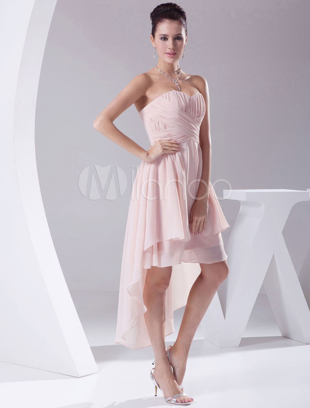 Blush Pink Asymmetrical Bridesmaid Dress Sweatheart Criss-Cross Chiffon Pleated A-Line Bridesmaid Dress