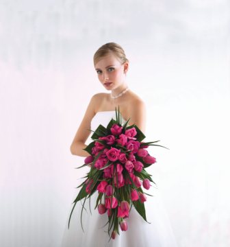 large pink calla lily bouquet
