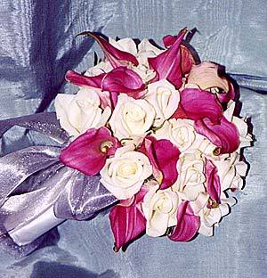 pink and white calla lily bouquet