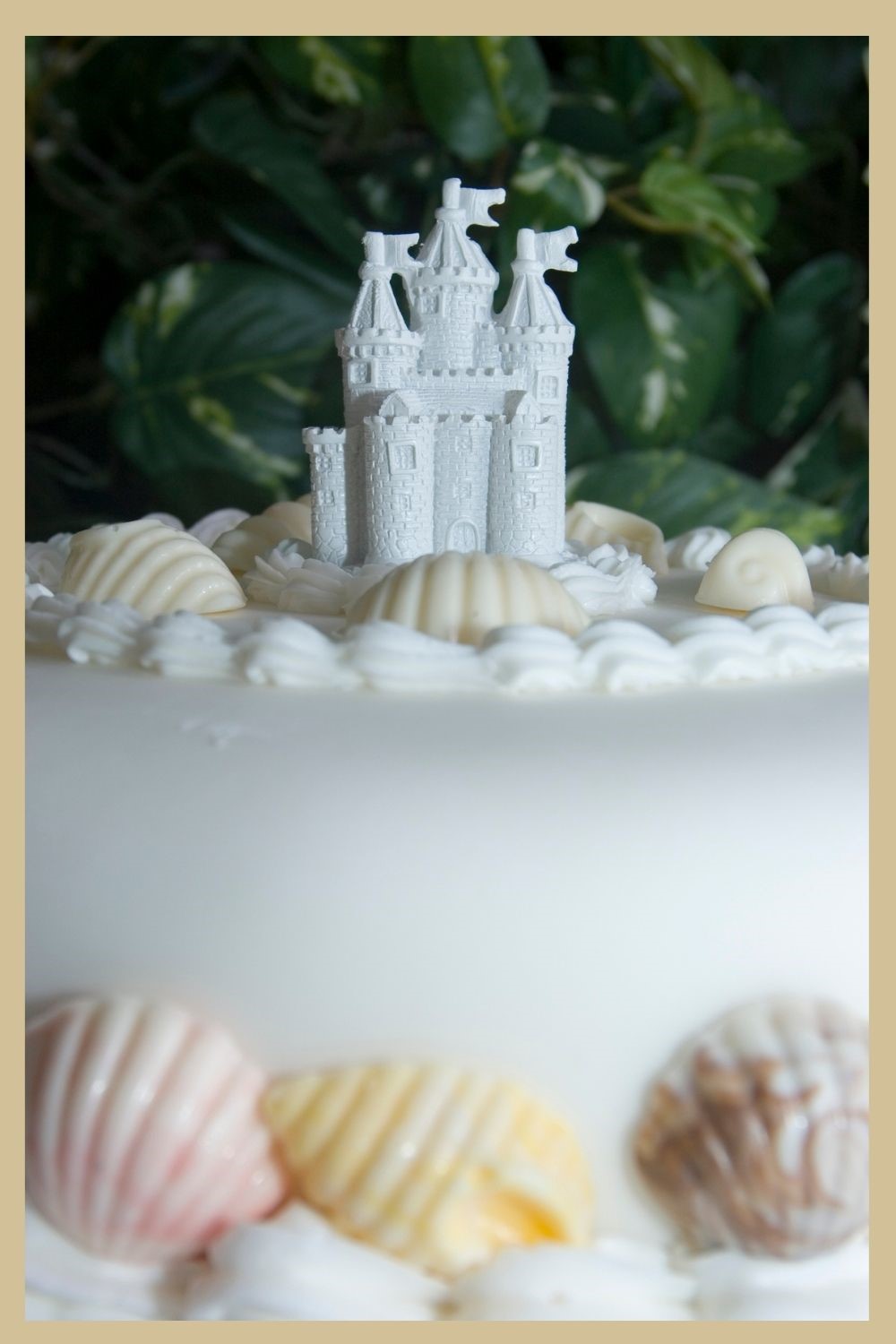 castle wedding cake, castle wedding cake, fairytale wedding cakes, wedding cakes, wedding cake ideas