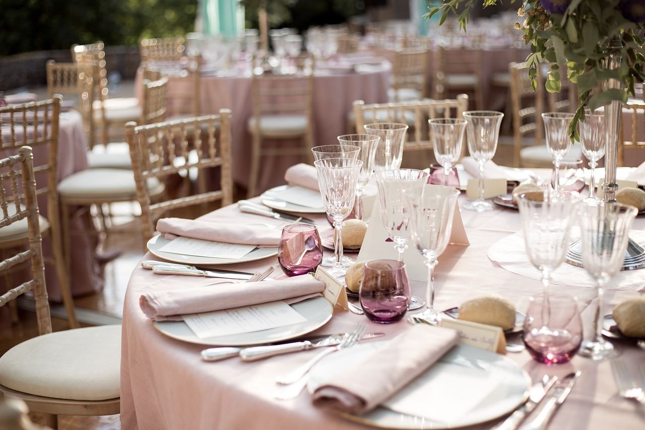 Romantic Spring Backyard Wedding Tables, Casual Wedding Ideas