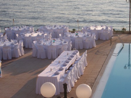 cheap wedding tips, cheap outdoor weddings, outdoor wedding reception