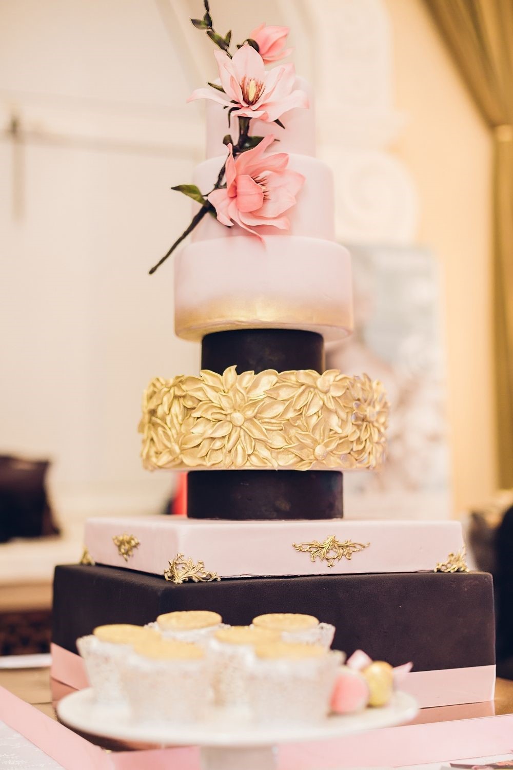 creative wedding cakes, creative wedding cake, modern wedding cakes, fun wedding cakes, stunning wedding cakes, black and gold wedding cake