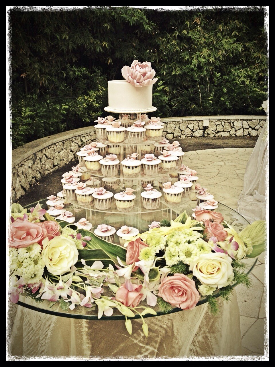 cup cake wedding cakes, wedding cupcakes, cupcake wedding cakes