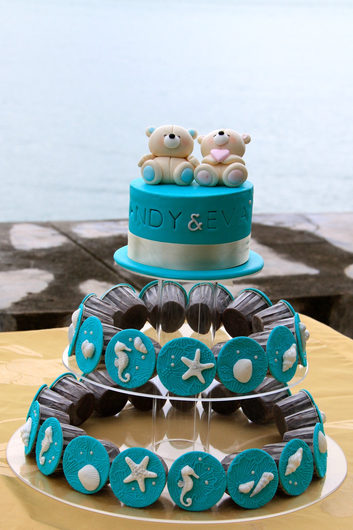cup cake wedding cakes, wedding cupcakes, cupcake wedding cakes, teddy bear wedding cupcakes, beach wedding cupcakes