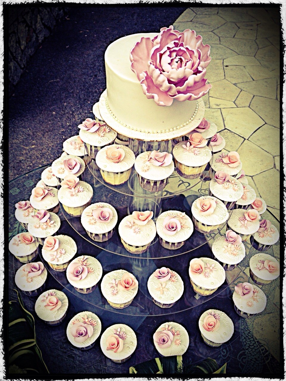 cup cake wedding cakes, wedding cupcakes, cupcake wedding cakes