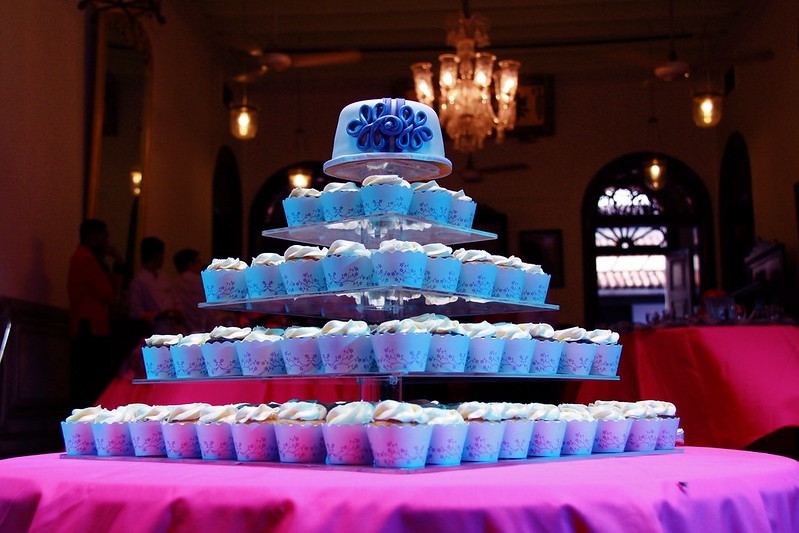 cup cake wedding cakes, wedding cupcakes, cupcake wedding cakes