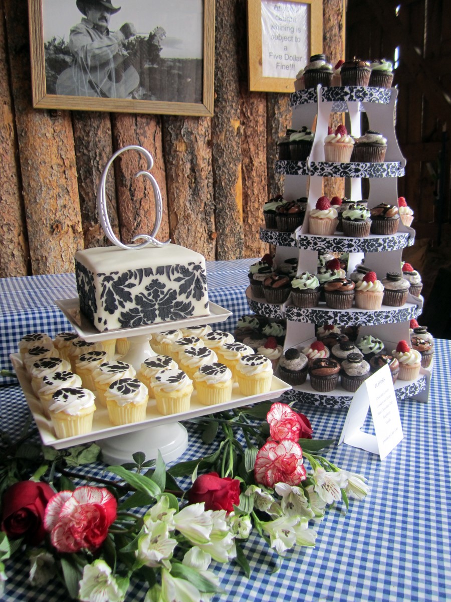 cup cake wedding cakes, wedding cupcakes, cupcake wedding cakes