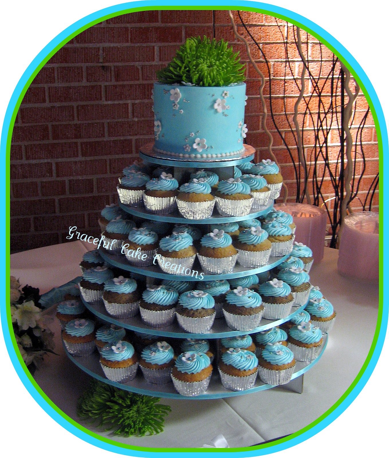 cupcake tiered wedding cakes, wedding cupcakes, wedding cupcake ideas, ideas for wedding cupcakes