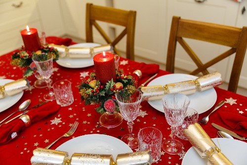 Festive Christmas Red and White Wedding Table