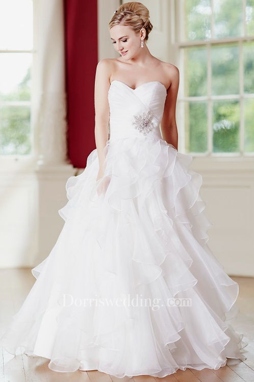destination wedding dresses, A-Line Sweetheart Ruffled Floor-Length Tulle Wedding Dress With Criss Cross And Broach