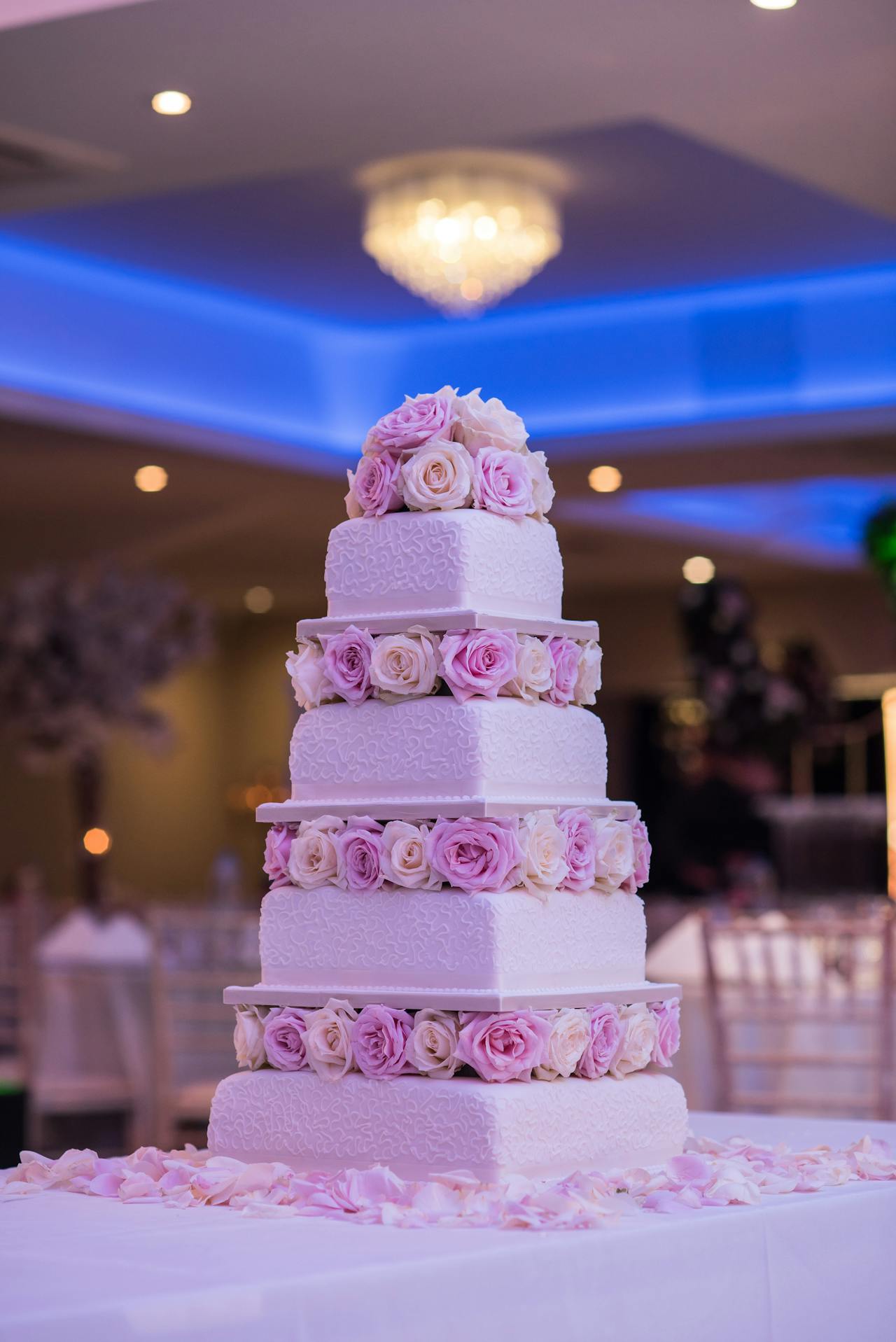 Elegant Pink Wedding Cake with Roses, elegant wedding ideas