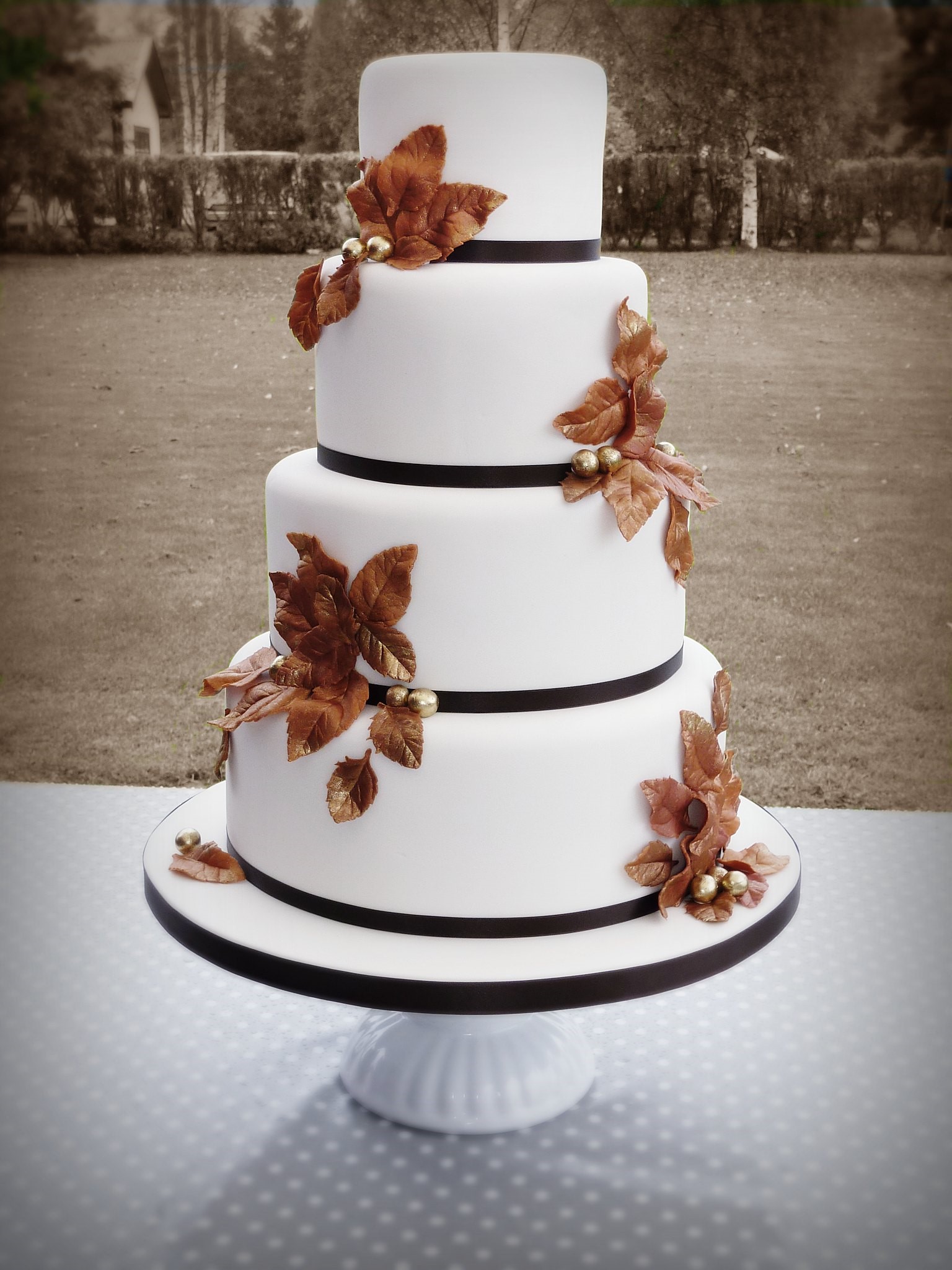 Fall Wedding Cakes, Autumn Wedding Cakes, Fall Weddings, Fall Wedding Ideas, Wedding Cake Ideas