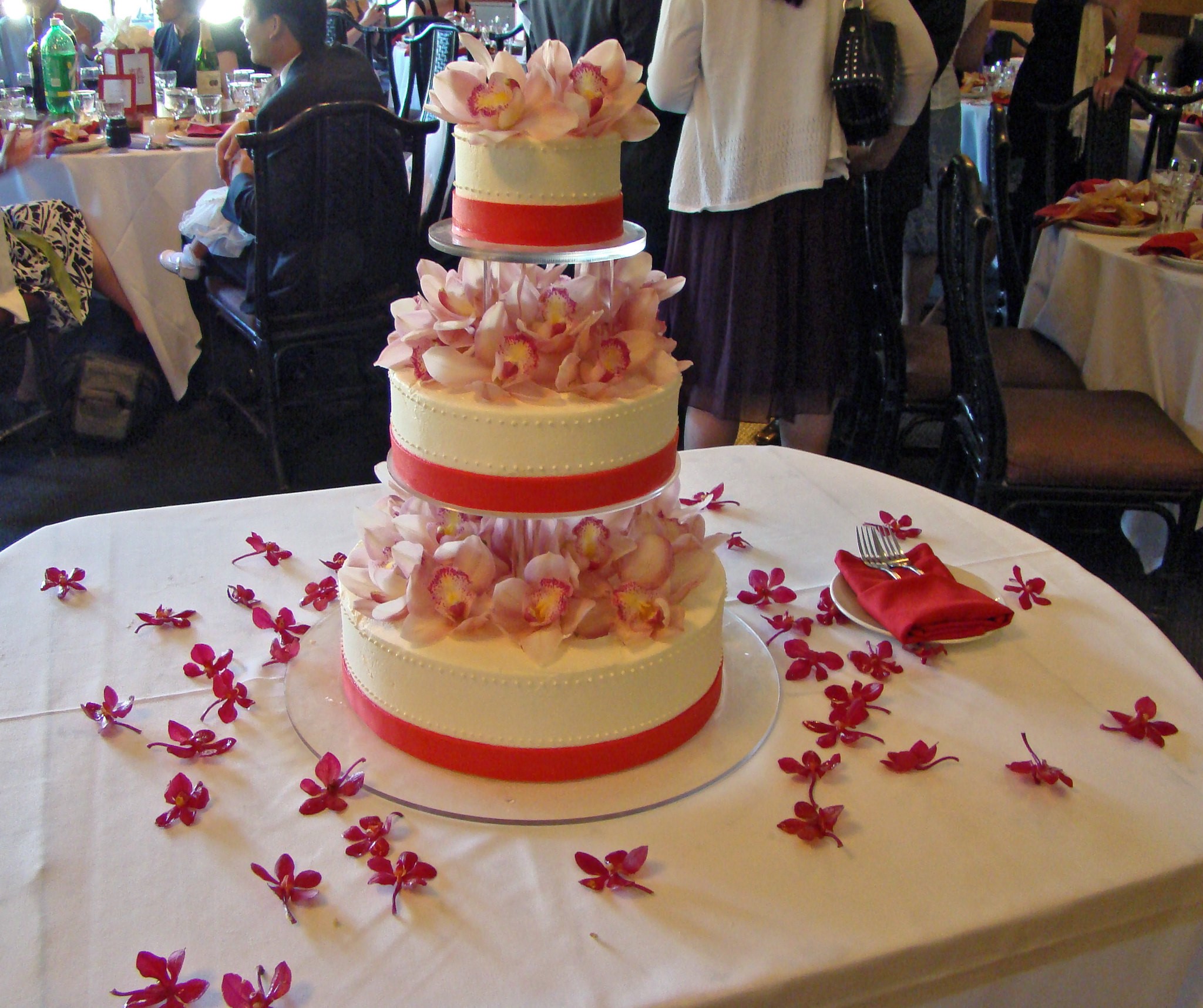 Fall Wedding Cakes, Autumn Wedding Cakes, Fall Weddings, Fall Wedding Ideas, Wedding Cake Ideas