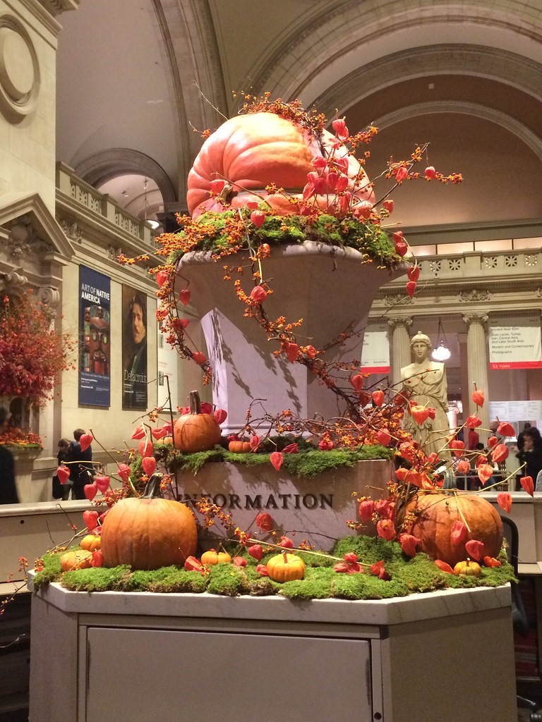 Fall Table Decorations With Pumpkins