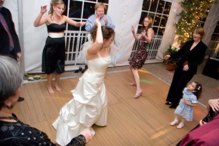 fun wedding ideas, wedding games, wedding reception games, wedding photos