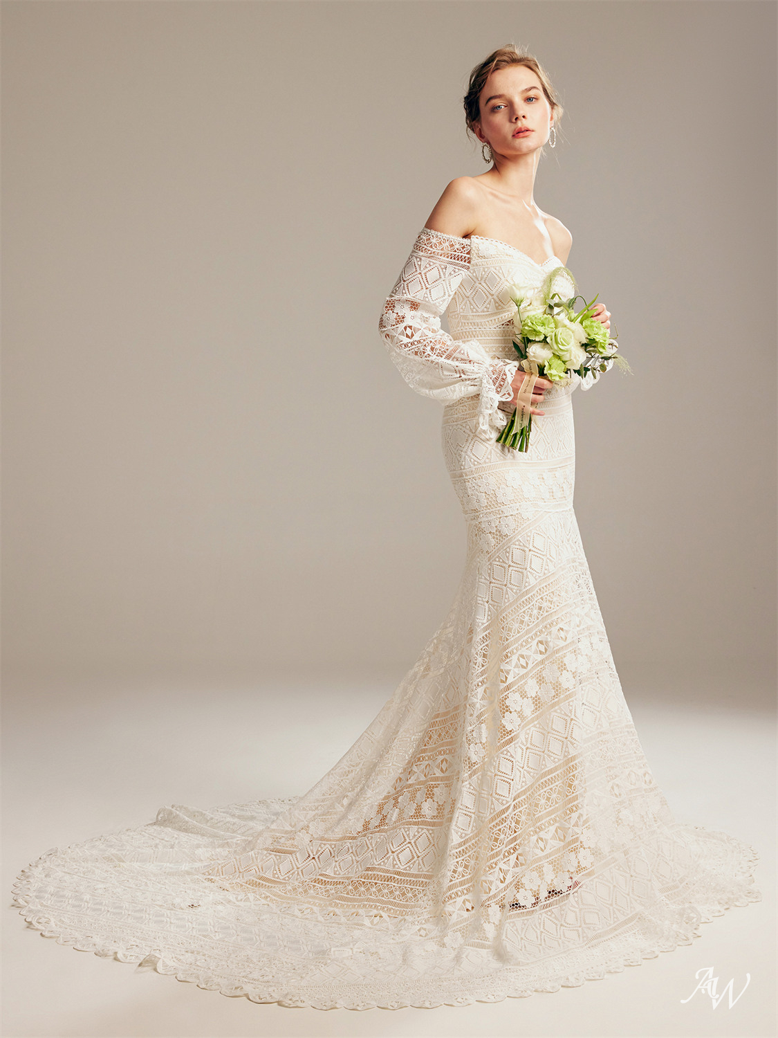 Gorgeous Modern Off-The-Shoulder Lace Wedding Gown