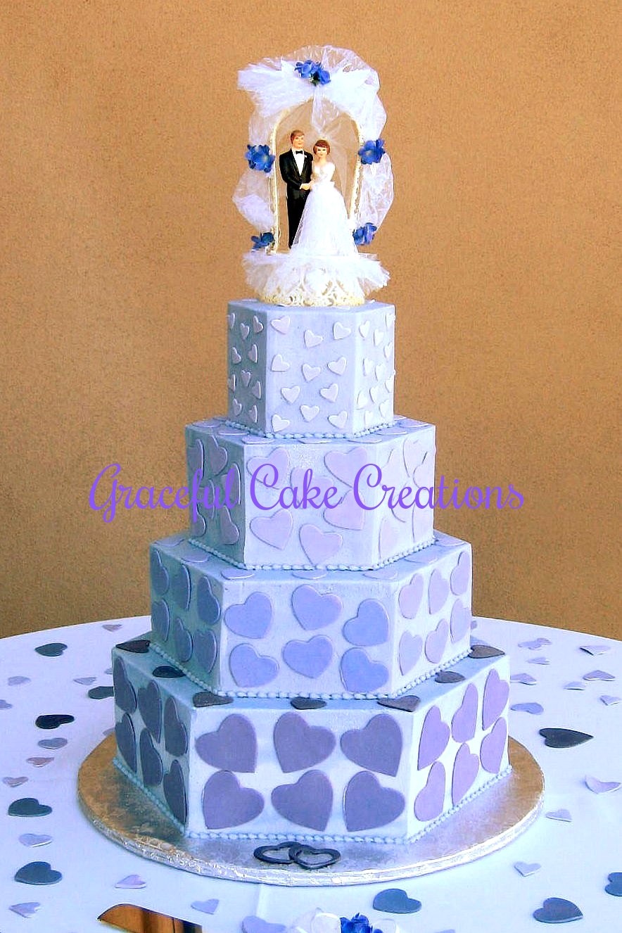 heart shaped wedding cakes, wedding cakes, wedding cake ideas, heart wedding cakes, romantic wedding cakes