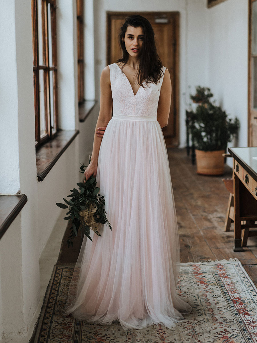 Simple Casual V-Neck Backless Beach Wedding Dress