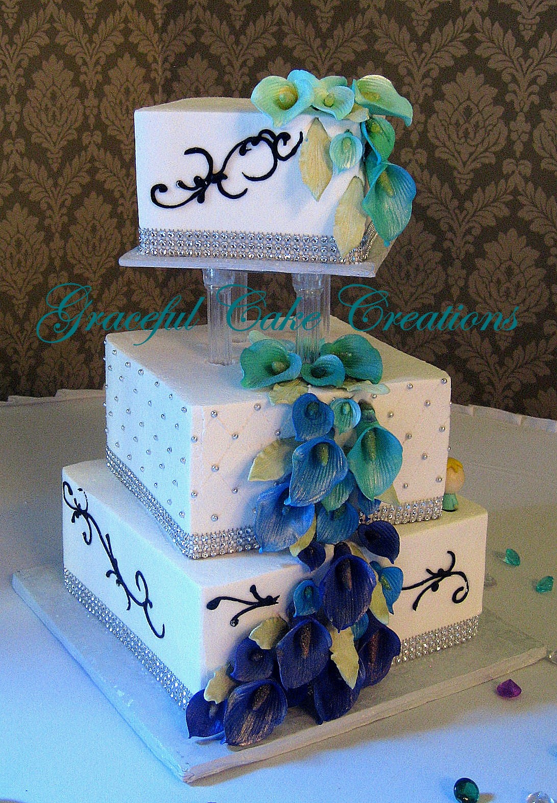 square wedding cakes, square wedding cake ideas, wedding cake ideas, modern wedding cakes, modern wedding cake ideas