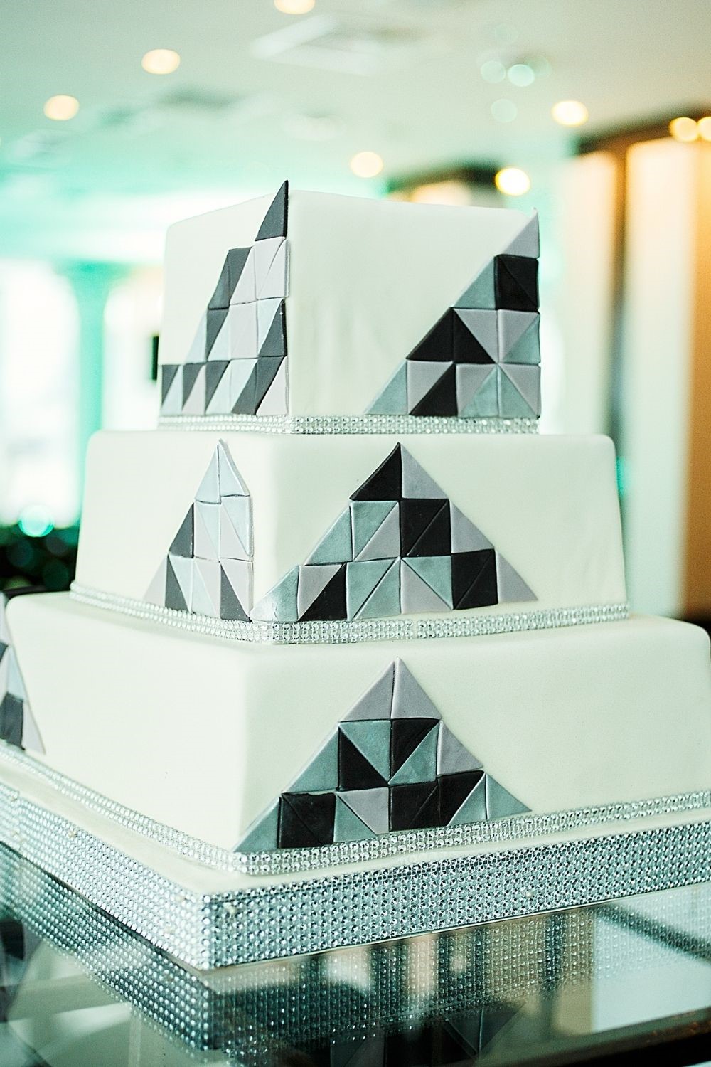 square wedding cakes, square wedding cake ideas, wedding cake ideas, modern wedding cakes, modern wedding cake ideas