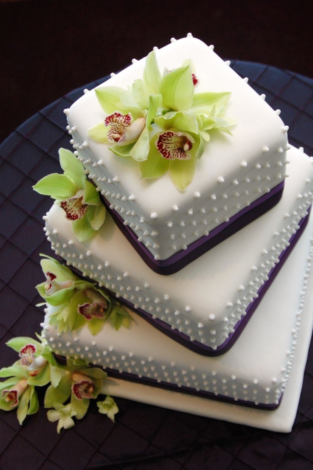 square wedding cakes, square wedding cake ideas, wedding cake ideas, modern wedding cakes, modern wedding cake ideas