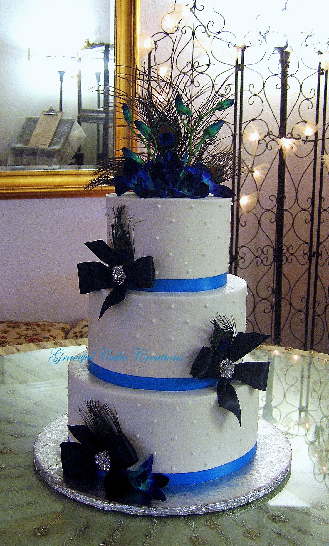 unusual wedding cakes, unique wedding cakes, modern wedding cakes, stunning wedding cakes