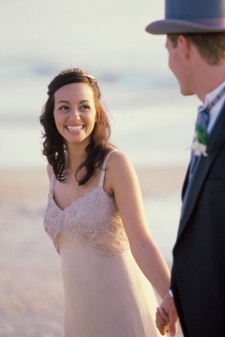 wedding photography, wedding inspiration, beach wedding, wedding couple on the beach